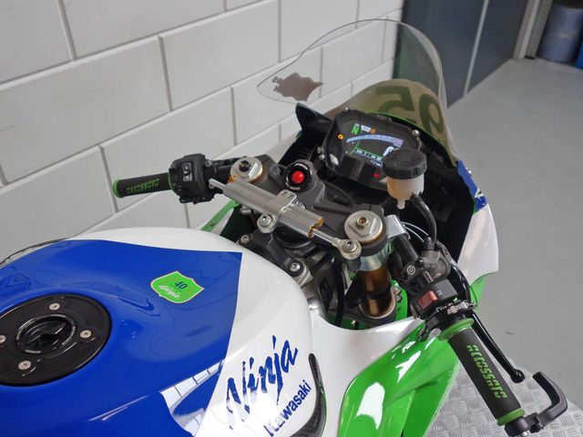 kawasaki - zx-6r-ninja