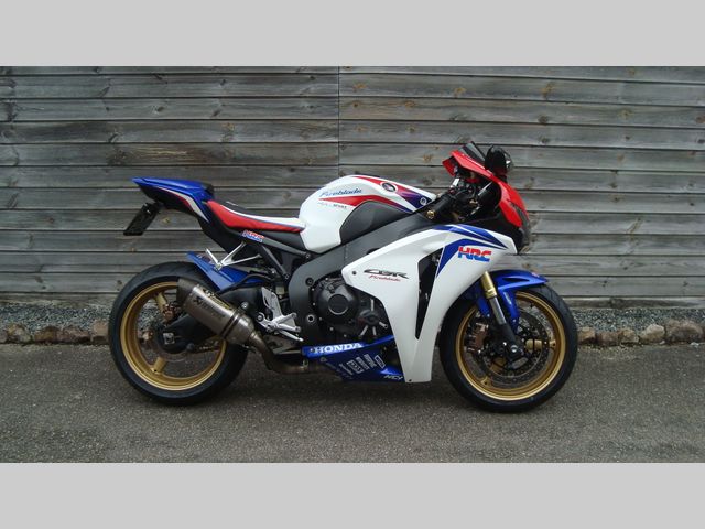 honda - cbr-1000-rr-fireblade