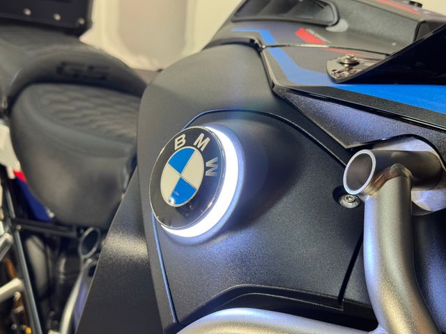 bmw - r-1250-gs-adventure