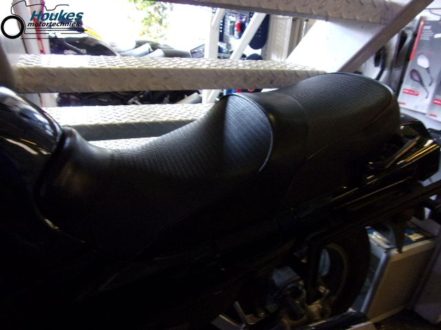 kawasaki - gtr-1000