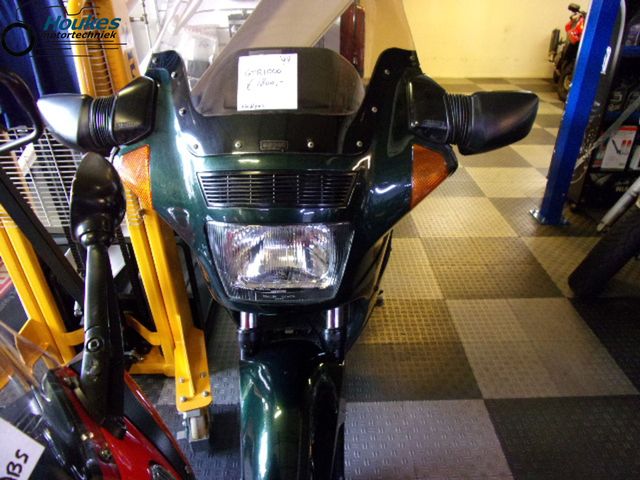 kawasaki - gtr-1000