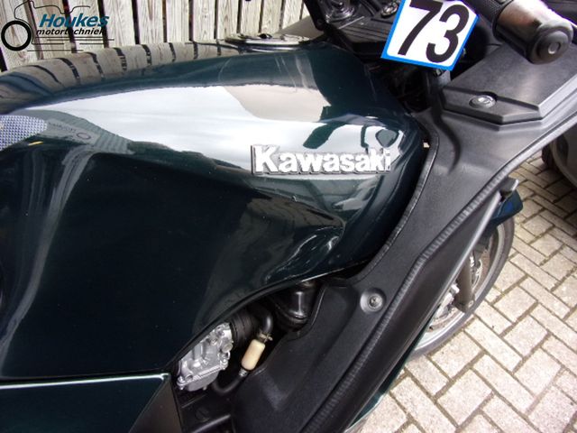 kawasaki - gtr-1000
