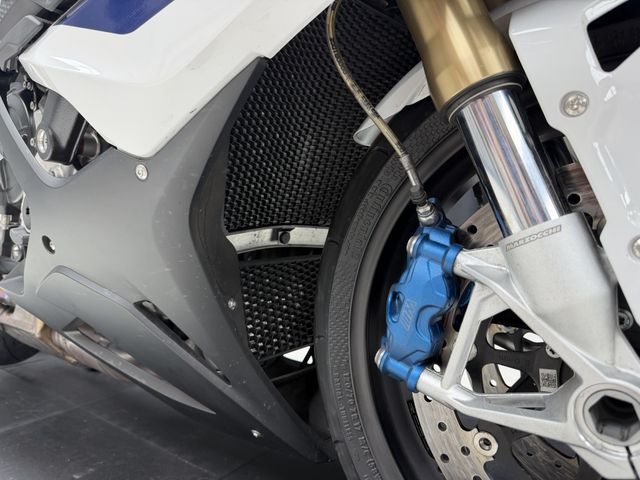 bmw - s-1000-rr