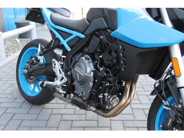 suzuki - gsx-8s