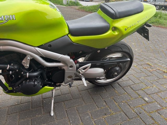 triumph - speed-triple