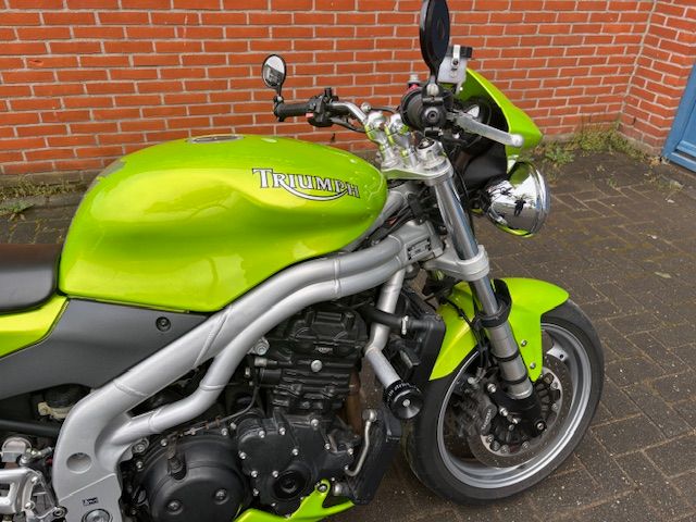 triumph - speed-triple