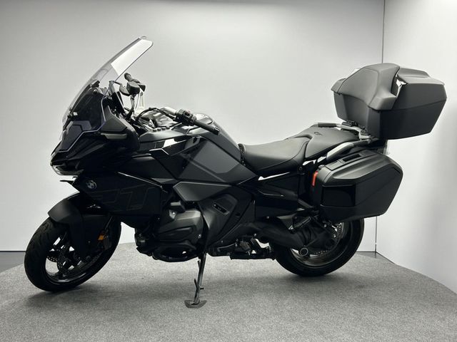 bmw - r-1300-gs-triple-black