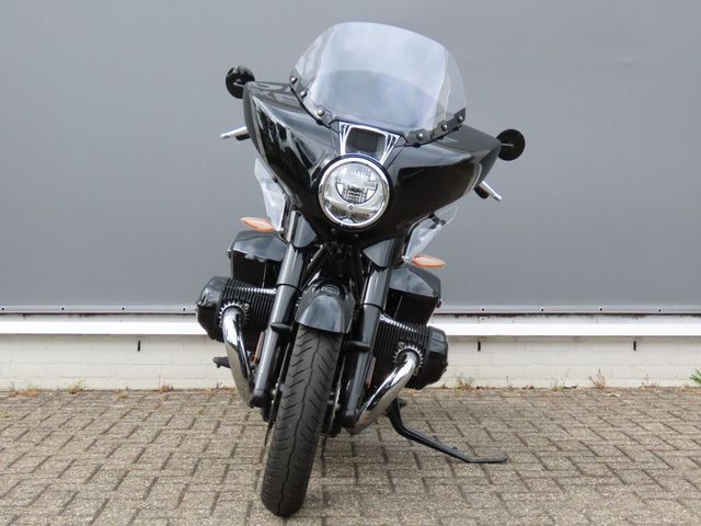 bmw - r-18-b