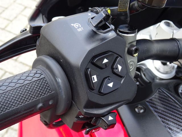 moto-guzzi - v-100-mandello