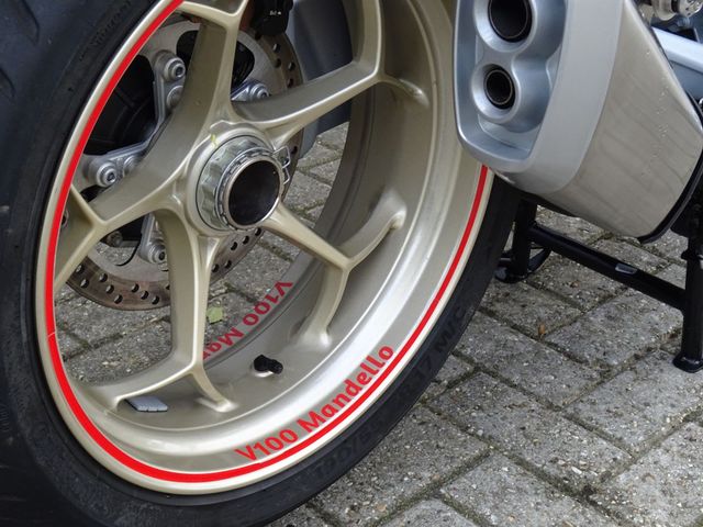 moto-guzzi - v-100-mandello