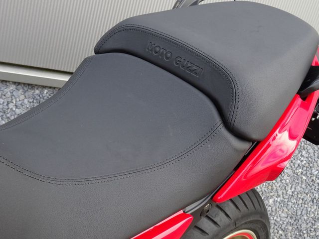 moto-guzzi - v-100-mandello