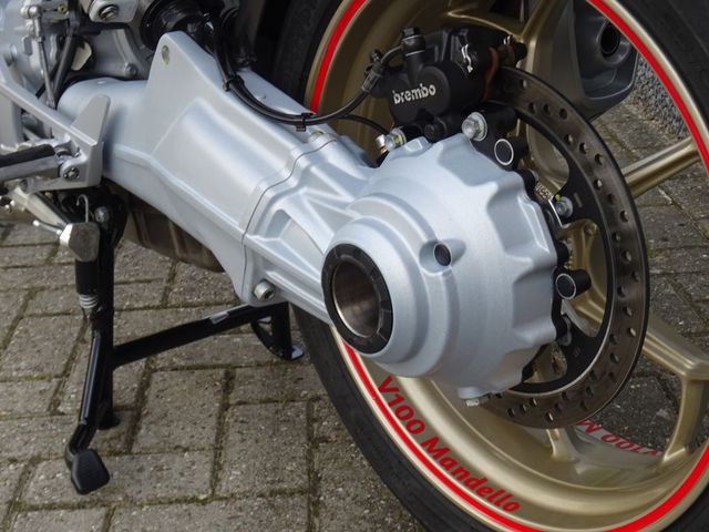 moto-guzzi - v-100-mandello