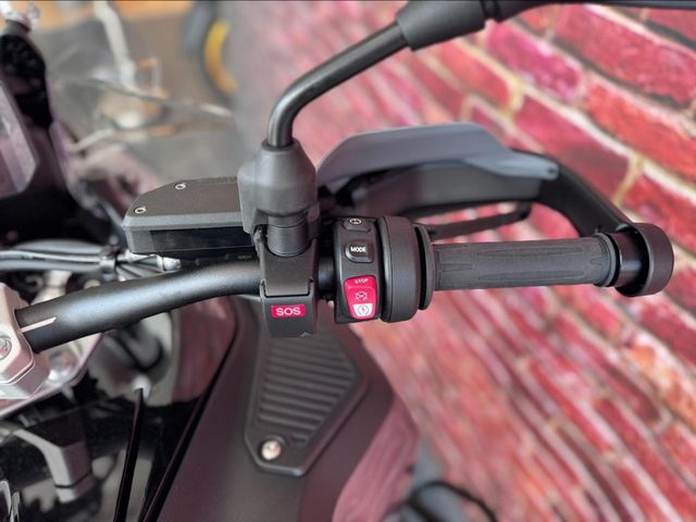 bmw - r-1300-gs-adventure