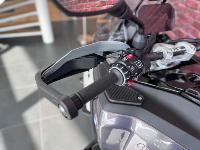 bmw - r-1300-gs-adventure