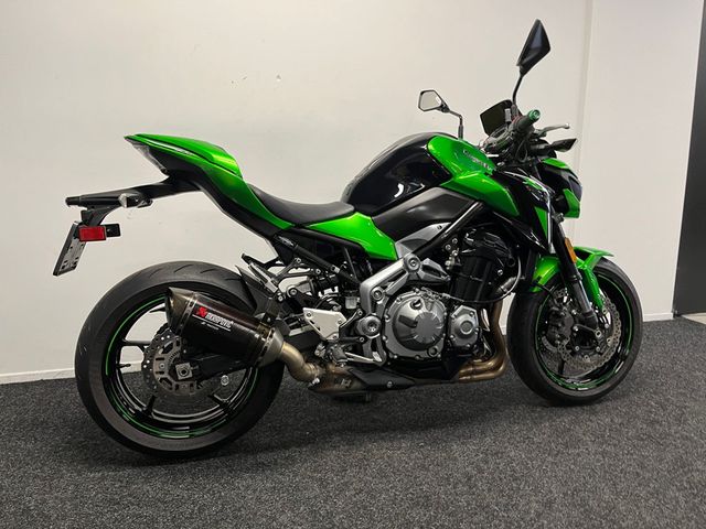 kawasaki - z900