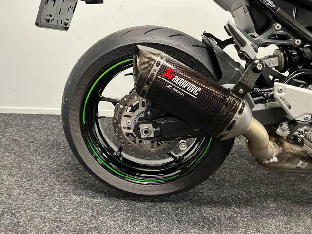 kawasaki - z900
