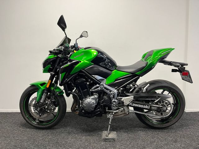 kawasaki - z900