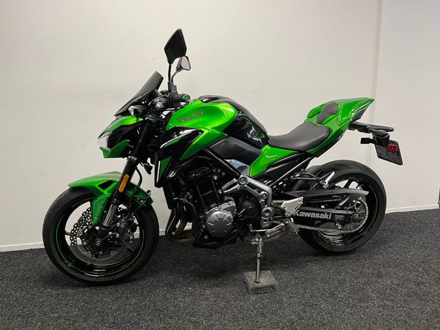 kawasaki - z900