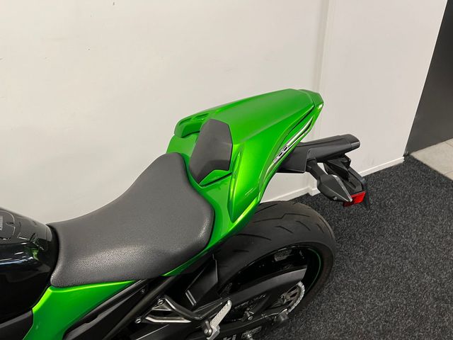 kawasaki - z900