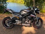 TRIUMPH STREET TRIPLE RS