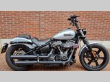 HARLEY-DAVIDSON STREET BOB
