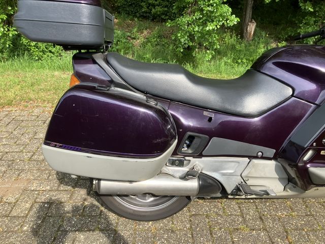 honda - st-1100-pan-european