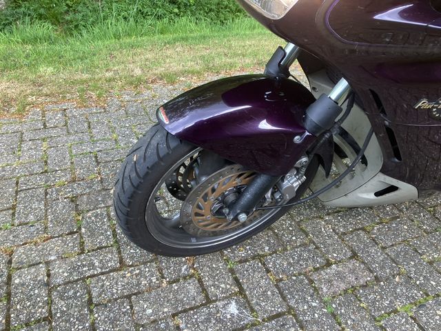 honda - st-1100-pan-european