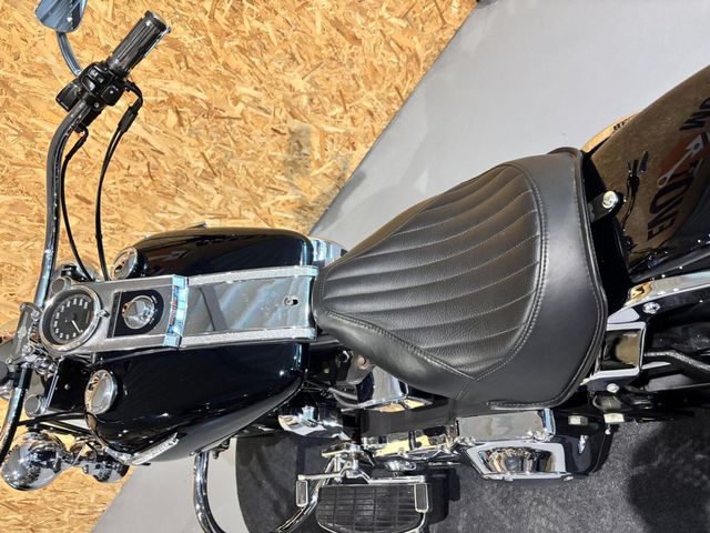 harley-davidson - heritage-softail-classic-flstc
