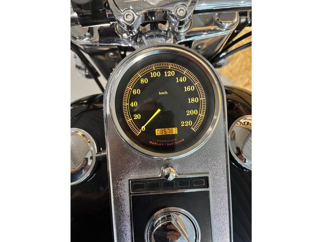 harley-davidson - heritage-softail-classic-flstc