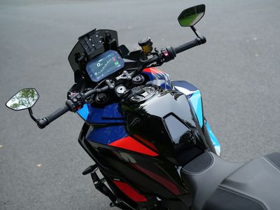 BMW M 1000 XR – foto 3