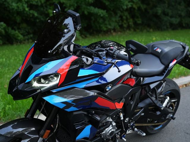 bmw - m-1000-xr