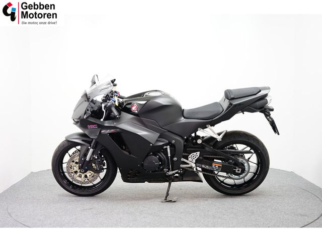 honda - cbr-600-rr