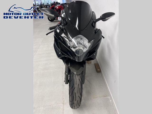 suzuki - gsx-r-750