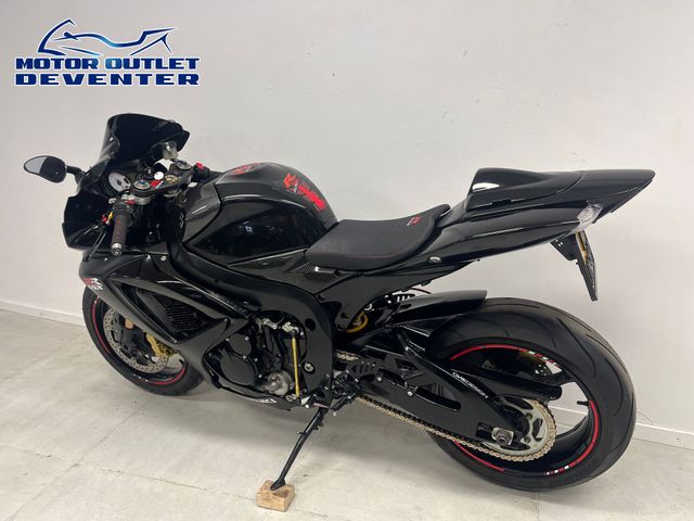 suzuki - gsx-r-750