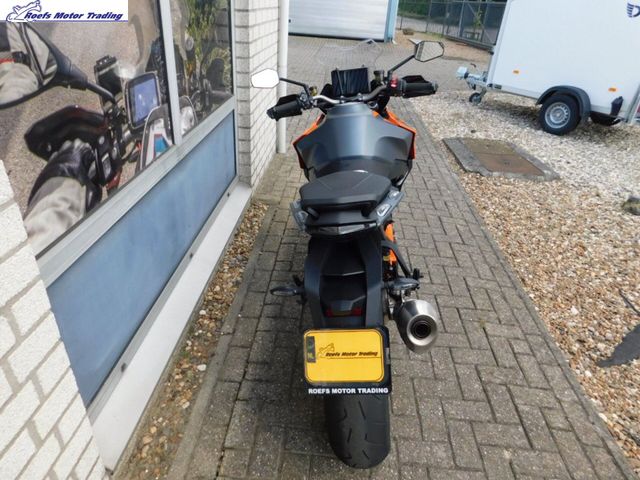 ktm - 1290-super-duke-gt