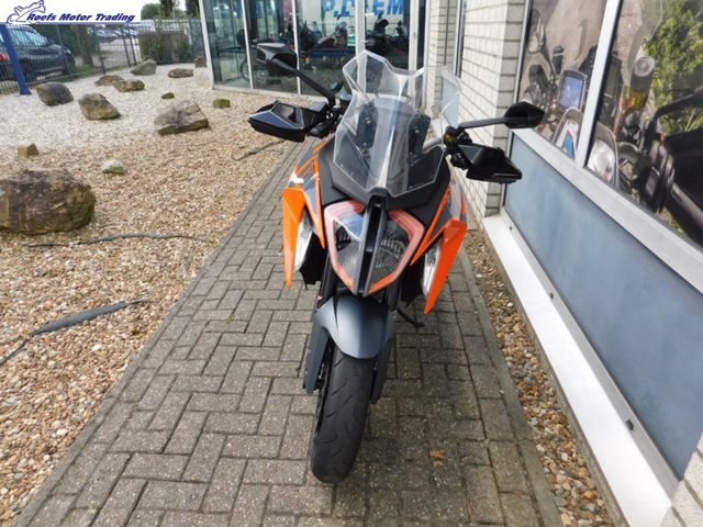 ktm - 1290-super-duke-gt