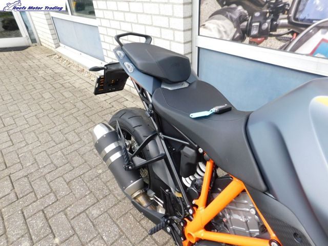 ktm - 1290-super-duke-gt