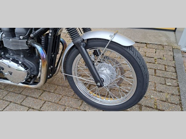 triumph - bonneville