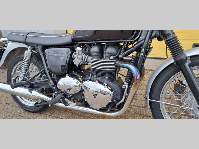 triumph - bonneville
