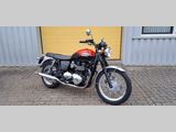 TRIUMPH BONNEVILLE