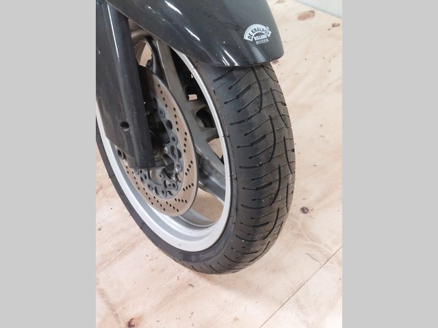 bmw - r-1100-rs