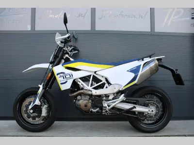 HUSQVARNA 701 SUPERMOTO – foto 4