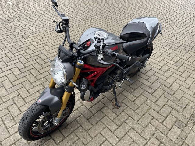 ducati - monster-1200-s