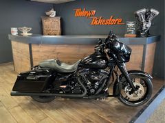 HARLEY-DAVIDSON STREET GLIDE SPECIAL FLHXS