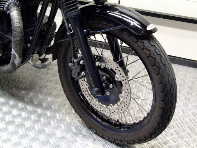 kawasaki - w800-black-edition
