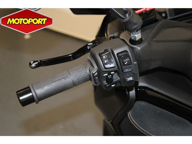 yamaha - x-max-300-tech-max