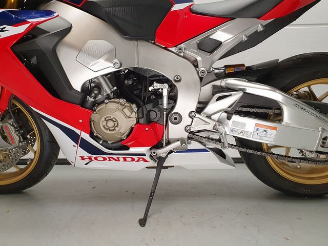 honda - cbr-1000-rr-fireblade-sp