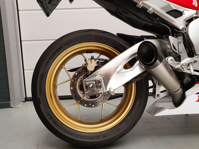 honda - cbr-1000-rr-fireblade-sp
