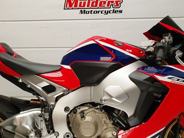 honda - cbr-1000-rr-fireblade-sp