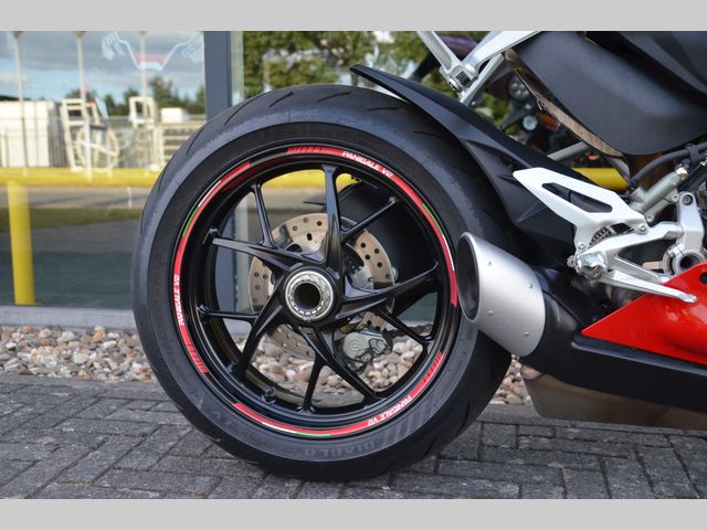 ducati - panigale-v2